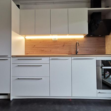 Ferienwohnung Apartmaji Ela 1 Izola Exterior foto